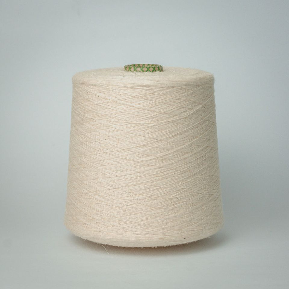 Weaving yarn